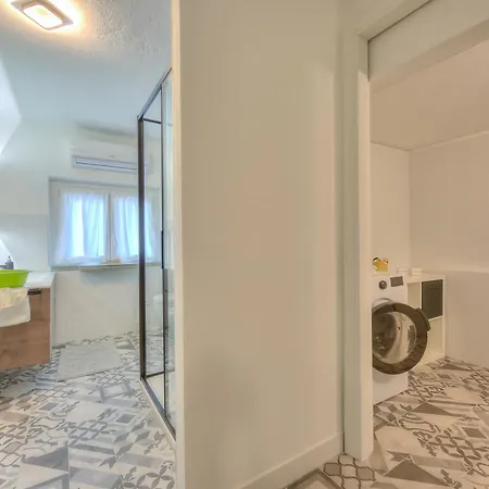 Residenza La Lanterna Pool And Relax - Happy Appartement *