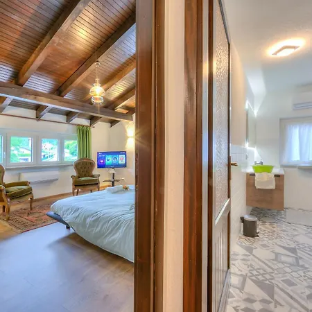 Residenza La Lanterna Pool And Relax - Happy Appartement