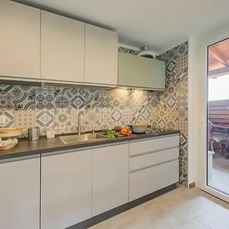 Residenza La Lanterna Pool And Relax - Happy Appartement *